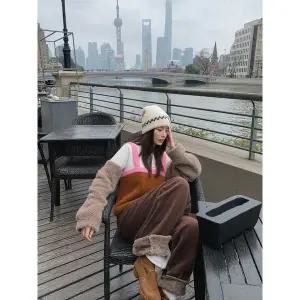 [하프클럽/에고이스트]카멜 배색 포인트 날개사 니트 베스트 EN4KV060