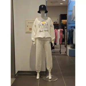 [클라이드앤](김해점)[클라이드 frank stone] 여성 스누피 트레이닝셋업 FPDTS971SET