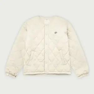 [행텐]행텐 폴리 코어 라운드넥 다이아몬드 퀼팅 점퍼_라이트베이지 10540-010