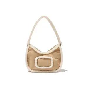 [키르시](대구신세계)무스탕 스웨이드 퍼 호보백 [카멜]