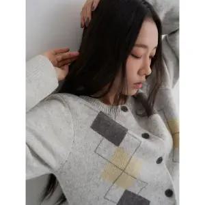 [에잇세컨즈] 아가일 카디건  라이트 그레이 (355X5ALY22)