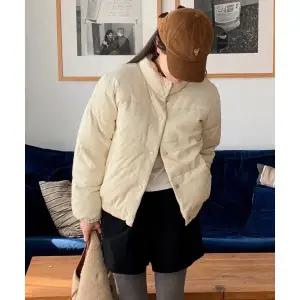 KIIMUIR (우먼) 스웨이드 숏 패딩 점퍼_아이보리