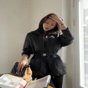 [다바걸]스퀸경량퀼팅벨트패딩