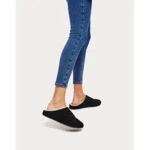 [하프클럽/핏플랍]여성 크리시 시어링 슬리퍼 블랙 FFSO2F962BK