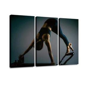 리포머 침대와 함께 필라테스 운동을 하는 벨리시스 어린 소녀 아름다운 슬림 월 아트 전용 사진 빈티지 그림 캔버스 홈 데코 3 패널 액자에 걸 수 있습니다