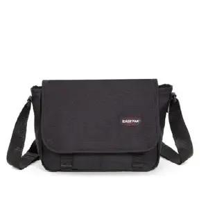 [갤러리아] [이스트팩] 인기템 메신져백 직장인백 JR S 블랙 (EPCBS02 008_)