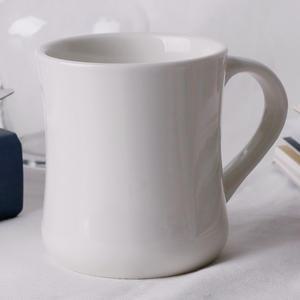 마테라 카페 아웃백 머그컵 백색 머그잔 커피 도자기 물컵