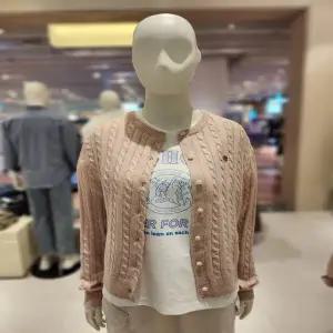 폴햄 PHE4EC2470 여성)케이블 라운드넥 버튼형 가디건 PHE4EC2470A