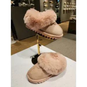 [롯데백화점]베어파우 NOAH 아동 양털슬리퍼 겨울 방한화 키즈 양털슬립온 핑크 뮬 K2911013QD-K