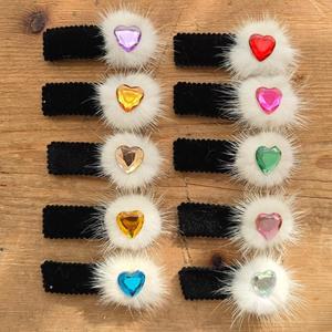 |CCA7D8E|밍크퍼 오로라 하트 똑딱핀 미니 겨울악세서리 벨벳핀