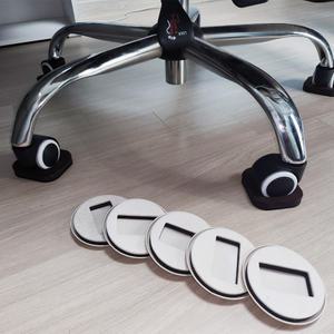 사무용 의자 바퀴 고정 커버 끄는 소리 끌림 방지 5개 장판 눌림 찍힘 바닥 보호 다리 캡 발 깔판 컴퓨터