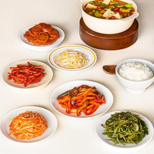 40년 전통 반찬 4종 세트 외 총 14종 당일제조 집밥 수제 집반찬 가정식 밑반찬