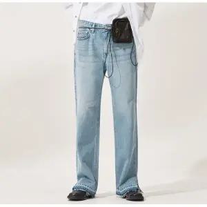 [롯데백화점]플랙 남성 스티즈 루즈 스트레이트핏 데님 PJTO5SZP045