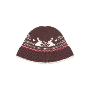 [키르시](대구신세계)(25AW)체리 버니 니트 버킷햇 [브라운]