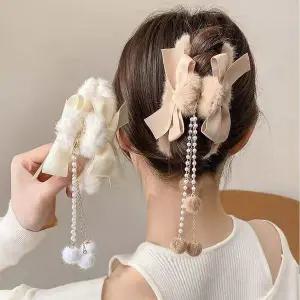 [콩심팥심]퍼 여성 벨벳 머리집게 리본 헤어 연말 파티룩 집게핀