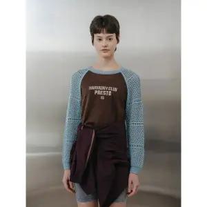 [ZOOC](천안아산점)소매 조직 블록 레터링 탑 Z252KSK031