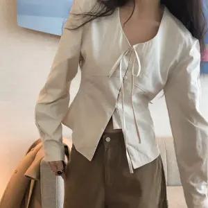 [메이비베이비] Gavina Blouse (2colors)