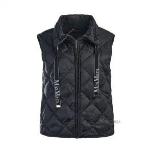 [라벨루쏘]  FW25 여성 트레직 패딩 조끼 TREGIC 002