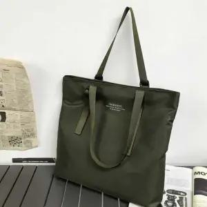 대용량 남여공용 나일론 캐주얼 토트 방수숄더백 그린 숄더백 토트백 데일리백