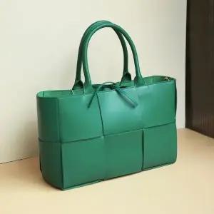 [RGKMOQTR]피체 5880 여성용 소가죽 토트백