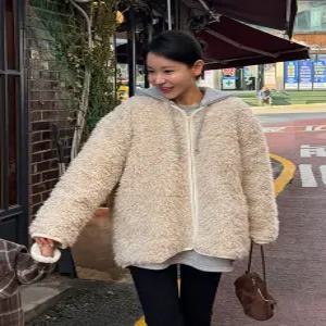 뮤베 후드 레이어드 뽀글 양털 점퍼 (one color) 누빔안감