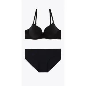 [롯데백화점]예스 노와이어 날개 파워넷 햄라인 쉼표브라 무봉제 햄 팬티 세트YSWBY430YSWBY430