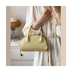 미니 토트백 크로스백 여성 손가방 핸드백 데일리 여자 가방 M824071