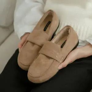 오즈 퍼안감 스웨이드 로퍼 1cm