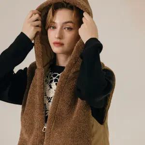 [막스까르띠지오]하프 덤블 후드 퍼베스트