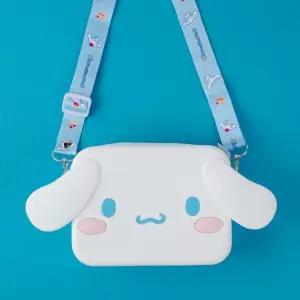 시나모롤 빅 사각 페이스 실리콘 크로스백시나모롤얼굴가방 실리콘가방 패