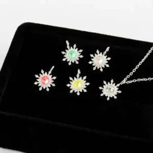 [하프클럽/]여자 멀티컬러 큐빅장식 눈꽃 실버925 은 목걸이