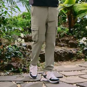 [챌린저](대전신세계) 남성 절개 디테일 카고 조거 팬츠 라이트카키