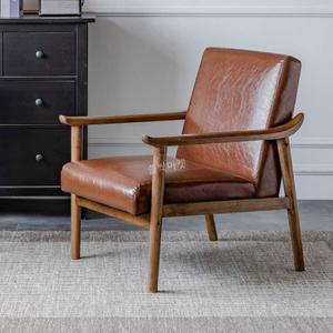 의자 카페 낮은 나무 체어 밝은 둥근 민박 미니 사이드 빈티지 벤치의자 화분 사이드테이블