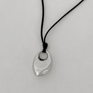 루니 실버 펜던트 롱 목걸이 (25N001)