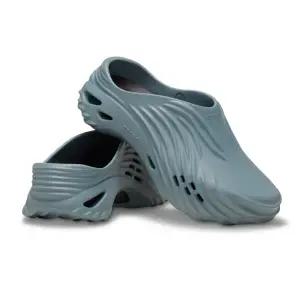 [크록스](하남점)[남여공용] 에코 웨이브 210521-3YO 크록스 샌들 슬리퍼 지비츠 데일리 클래식