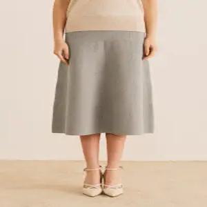 (정상가:99000원) 울 혼방 에이 라인 스커트 [UFH3-KBS381N]