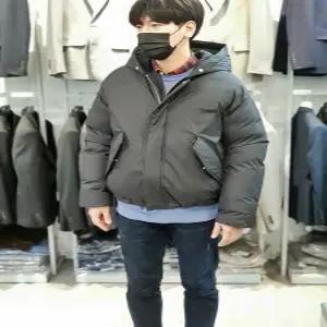 [워모] F/W 워모 오버핏 숏 구스다운 패딩 JWLJUJ80