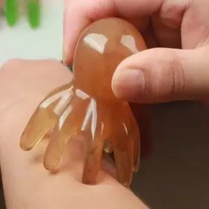 문어 두피 마사지기 승모 지압 어깨 꾹꾹 시원 플라스틱 리프팅 괄사