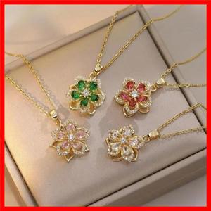 여성용 금도금 회전식 꽃 지르코니아 펜던트 목걸이 스테인레스 스틸 쇄골 체인 매력적인 럭셔리 주얼리