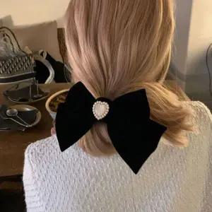 [콩심팥심]진주 하트 왕리본 벨벳 머리핀 리본삔 파티룩 헤어핀