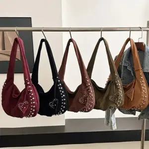 [다잇템] 여성 하프문 키링 세무 하트 숄더백 디자인