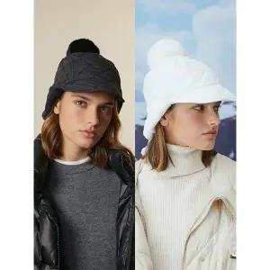 [하프클럽/울시]24FW신상 여성 토끼털방울트루퍼햇_2종 택1 APWSCA24W02WBKWH