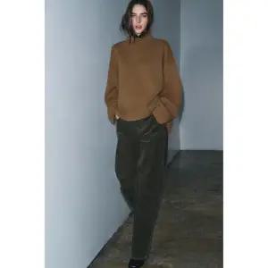 [국내배송]자라 ZARA ZW 컬렉션 코듀로이 스트레이트 팬츠 - 미디움 그린906556