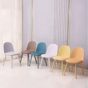 RM디자인 릴리 식탁의자 디자인 플라스틱 카페 인테리어 의자