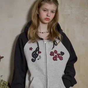 [2-WAY] 멜로디 패치 레글런 후드 집업 멜란지화이트