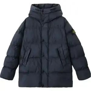 25FW 스톤 아일랜드 크링클 랩스 NY 리사이클 나일론 네이비 패딩 자켓 K2S1 54100012 S0A23 V0020