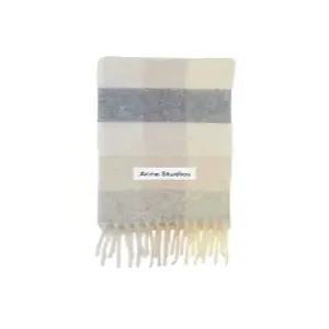 아크네스튜디오 체크머플러 모헤어 CA0084 DL6 바닐라 베이지