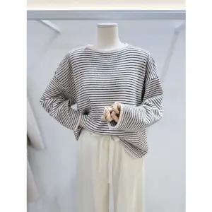 [갤러리아] [LAP]루즈핏 스트라이프니트 (AR7XG47P)