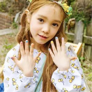 코코힐리 큐브네일 바르고 스티커 처럼 떼어지는 3in1 유/아 수성 매니큐어