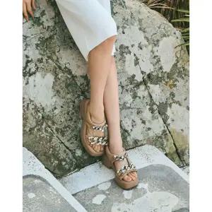 지스튜디오 SS 썸머 뉴 쥬얼 샌들 1075886